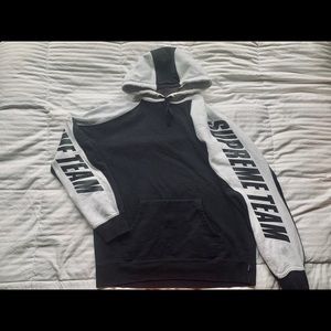 Supreme Hoodie
